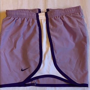 Nike Girls' Dry Heathered Tempo Running Shorts